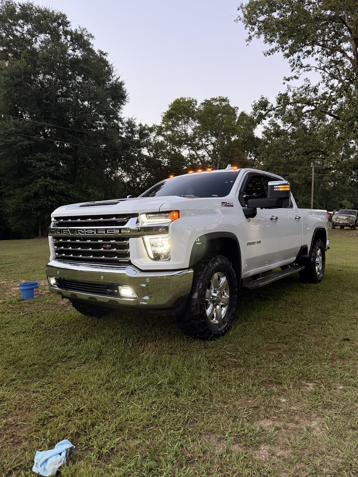 White Chevrolet truck after Southern Shine detailing